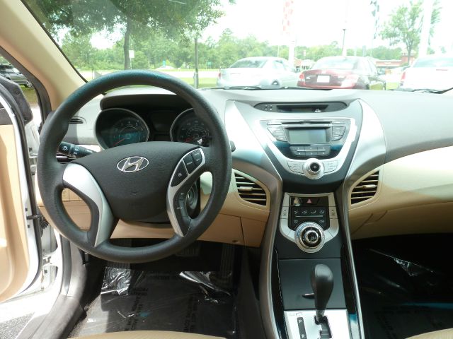 2012 Hyundai Elantra SLT 25