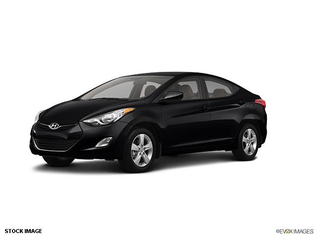 2013 Hyundai Elantra XL Reg Cab Flat Bed