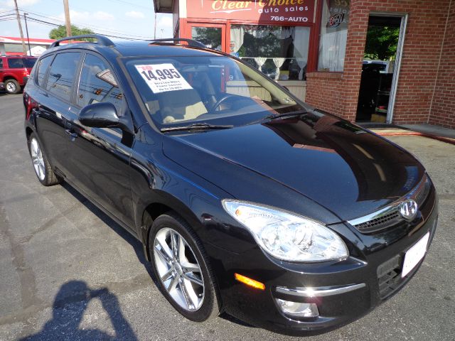 2010 Hyundai Elantra Touring W/1sh GT