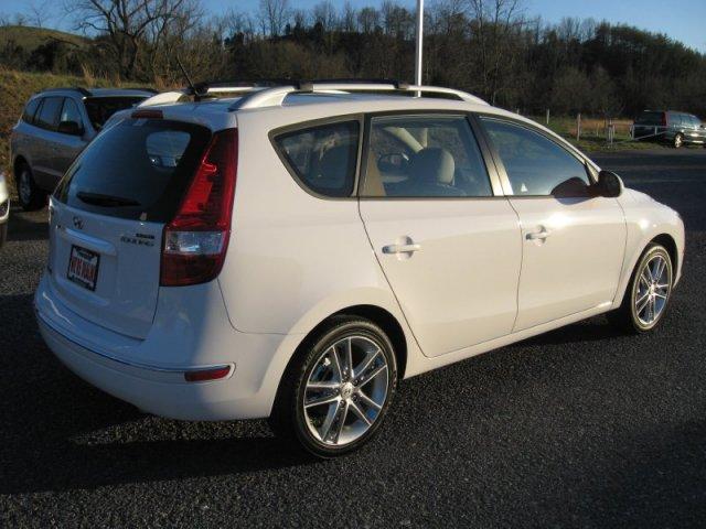 2012 Hyundai Elantra Touring SE