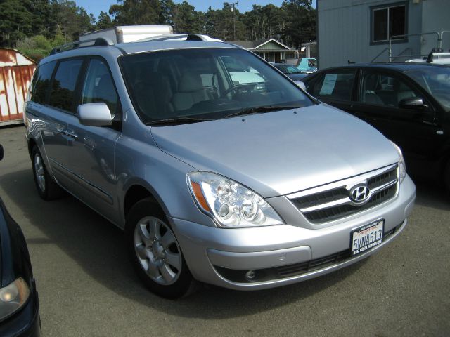 2007 Hyundai Entourage FWD 4dr Sport