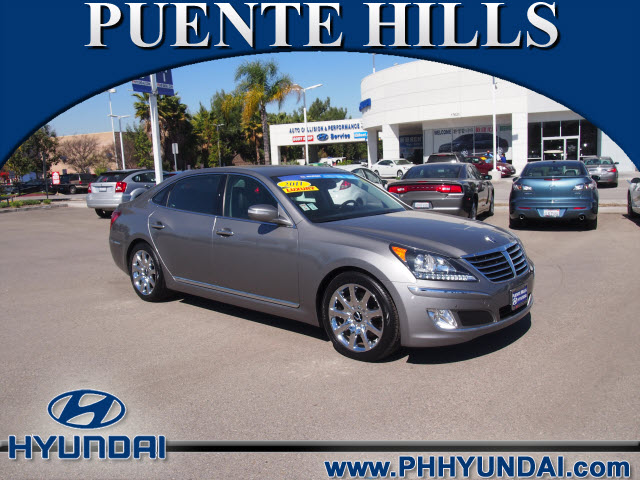 2011 Hyundai Equus AWD W/navigation 1 Owner Carfax