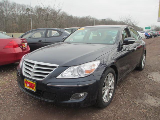 2010 Hyundai Genesis Base