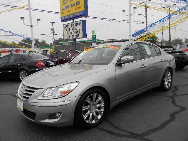 2010 Hyundai Genesis 1-LT