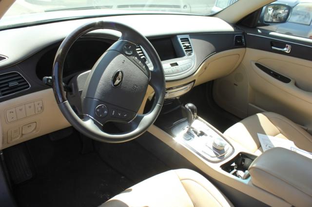 2010 Hyundai Genesis Base