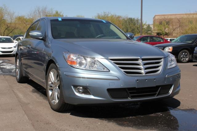 2010 Hyundai Genesis Base