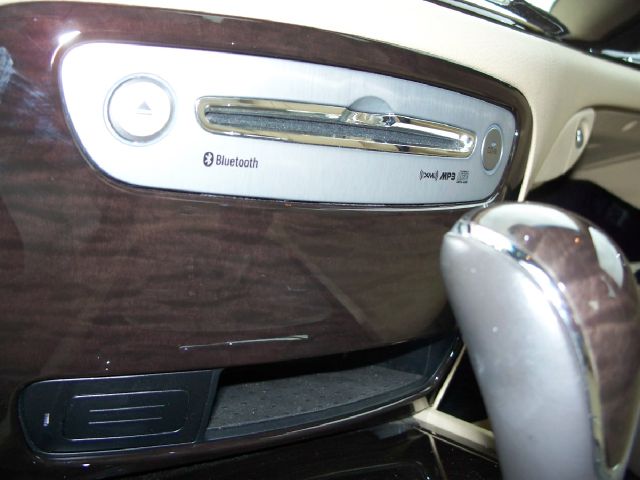 2010 Hyundai Genesis 1-LT