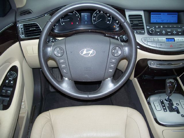 2010 Hyundai Genesis 1-LT