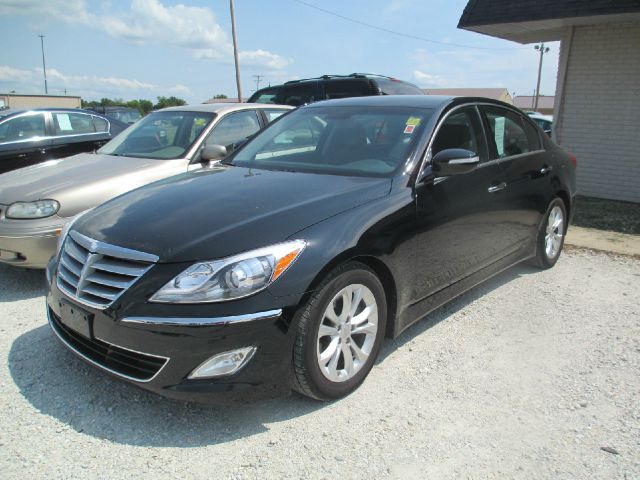 2012 Hyundai Genesis 1-LT