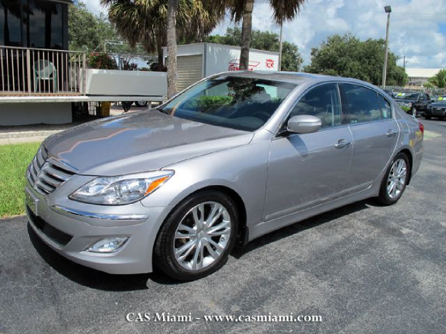 2012 Hyundai Genesis TIB