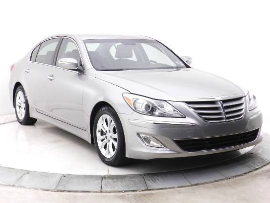 2013 Hyundai Genesis 1-LT