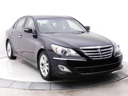 2013 Hyundai Genesis 1-LT