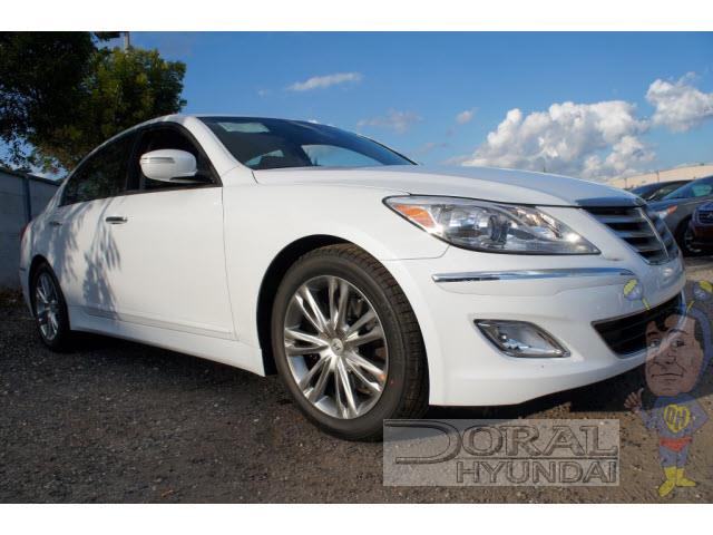 2014 Hyundai Genesis Adventurer Model 4WD