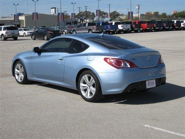 2011 Hyundai Genesis Coupe Premium