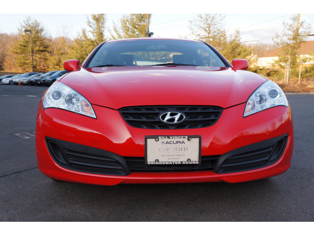 2011 Hyundai Genesis Coupe AWD 4dr SLT1