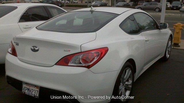 2011 Hyundai Genesis Coupe Unknown