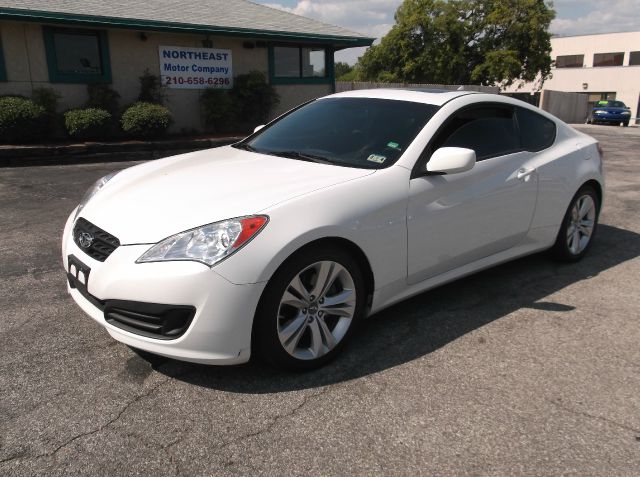 2011 Hyundai Genesis Coupe 2008 Dodge