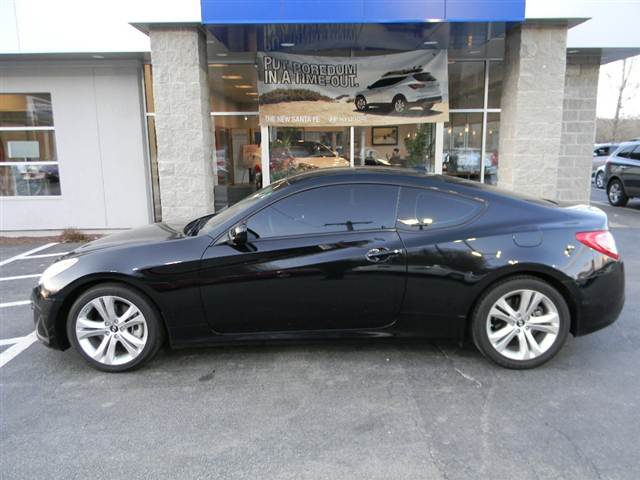 2011 Hyundai Genesis Coupe AWD 4dr SLT1