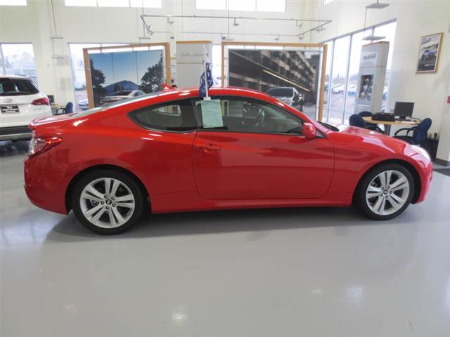 2011 Hyundai Genesis Coupe AWD 4dr SLT1