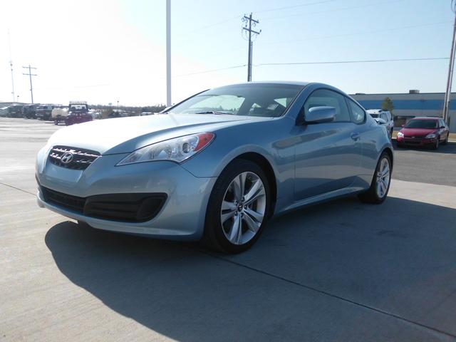 2011 Hyundai Genesis Coupe AWD 4dr SLT1