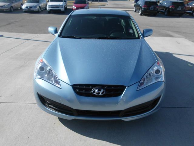 2011 Hyundai Genesis Coupe AWD 4dr SLT1