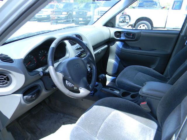 2002 Hyundai Santa Fe LS Truck