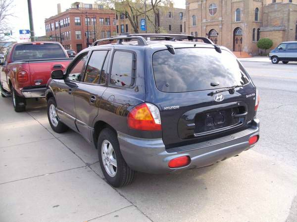 2004 Hyundai Santa Fe 4dr Sdn 2.4L FWD