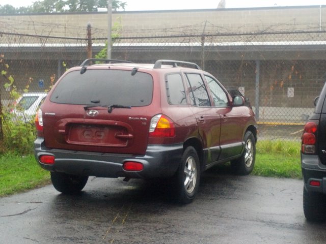 2004 Hyundai Santa Fe FWD 4dr Sport