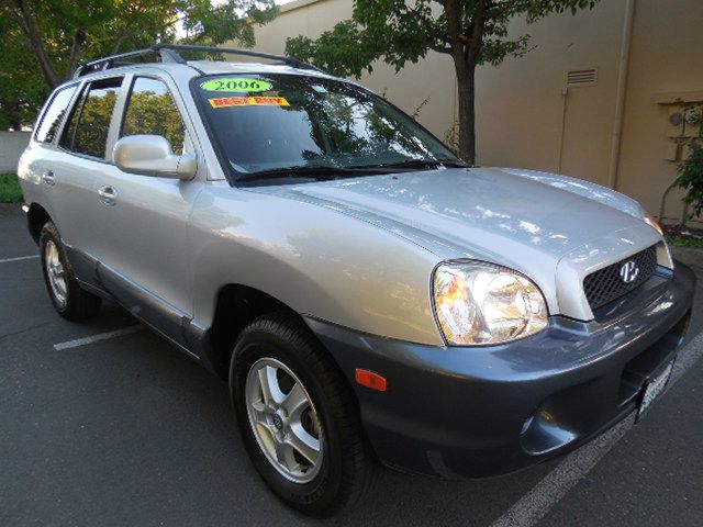 2004 Hyundai Santa Fe Base