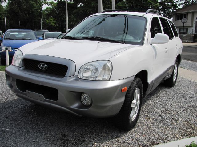 2004 Hyundai Santa Fe 4dr Sdn 2.4L FWD