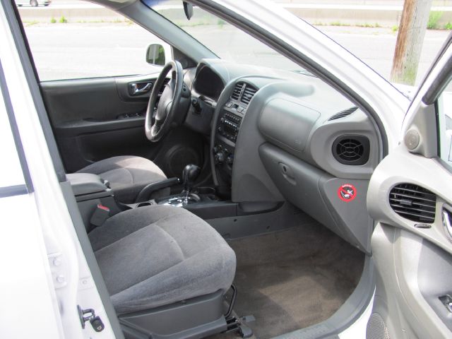 2004 Hyundai Santa Fe 4dr Sdn 2.4L FWD