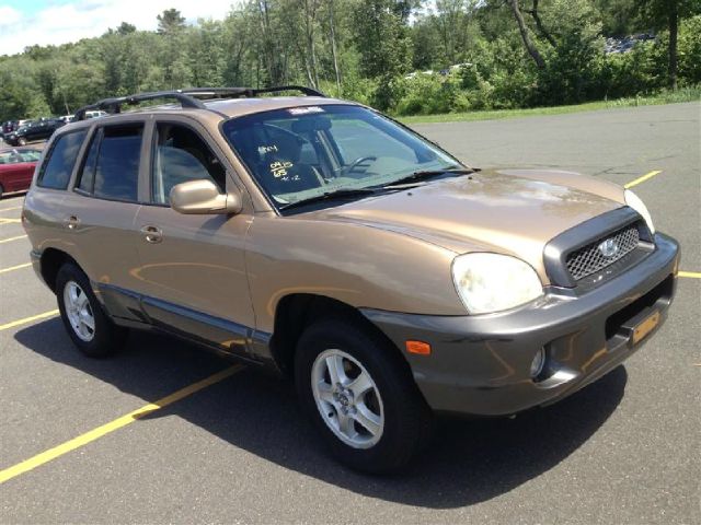 2004 Hyundai Santa Fe 4dr Sdn 2.4L FWD