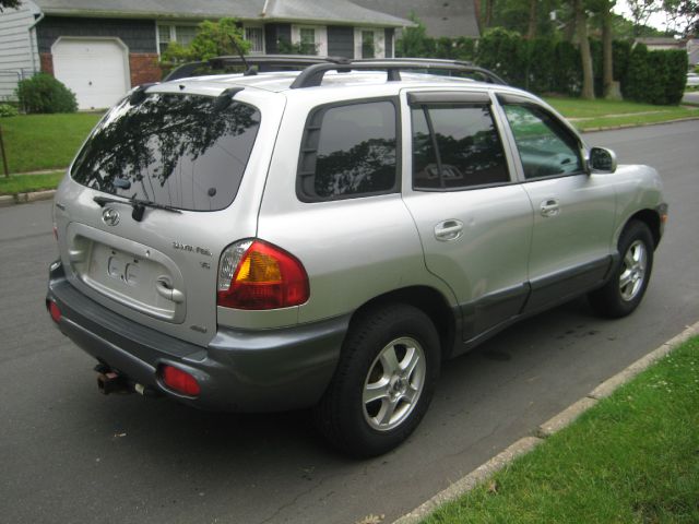 2004 Hyundai Santa Fe 4dr Sdn 2.4L FWD