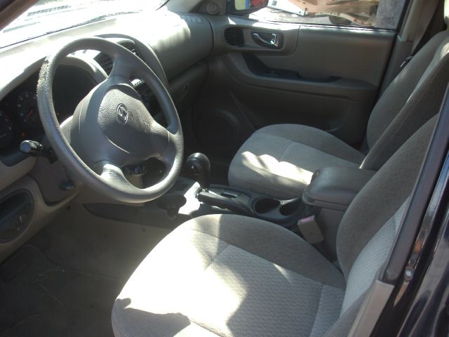 2004 Hyundai Santa Fe Base