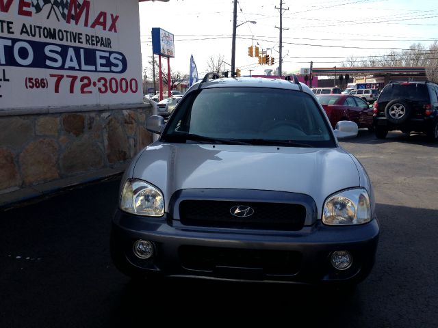 2004 Hyundai Santa Fe FWD 4dr Sport