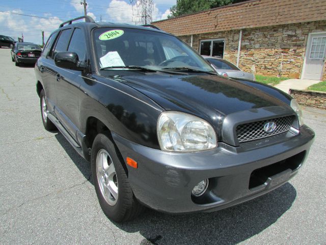 2004 Hyundai Santa Fe 4dr Sdn 2.4L FWD