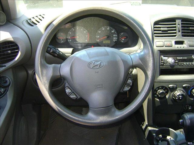 2004 Hyundai Santa Fe 2 Dr SC2 Coupe