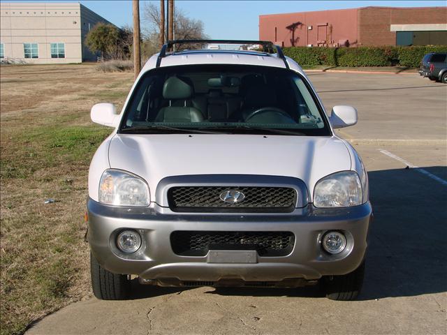 2004 Hyundai Santa Fe Base