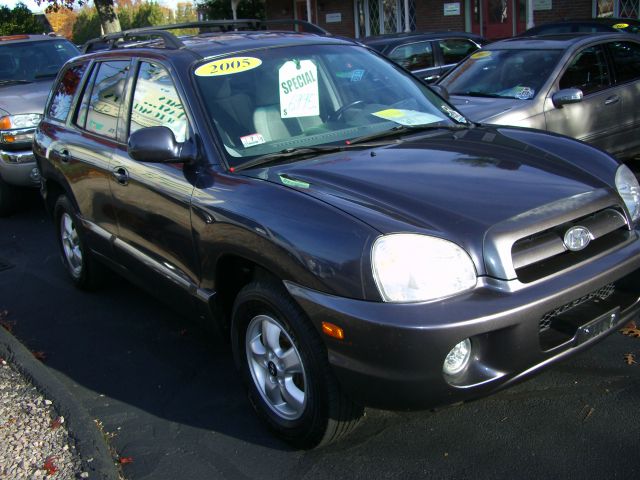 2005 Hyundai Santa Fe Reg Cab 135 WB