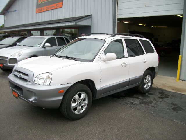 2005 Hyundai Santa Fe 4dr Sdn 2.4L FWD