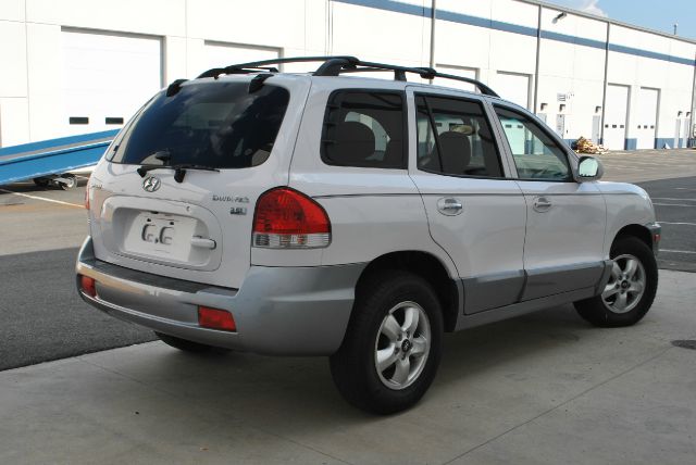 2005 Hyundai Santa Fe FWD 4dr Sport