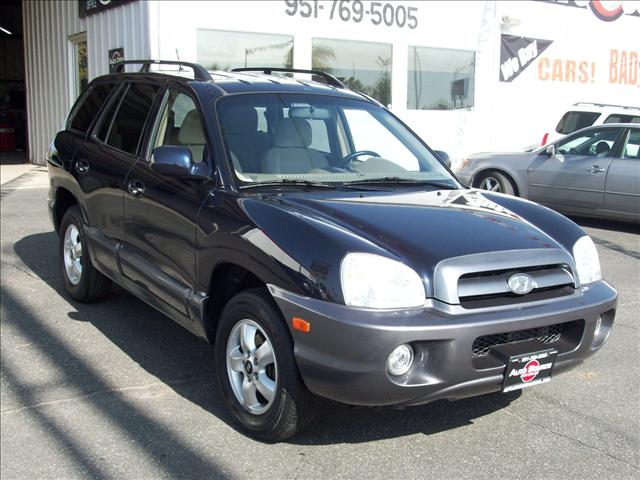 2005 Hyundai Santa Fe FWD 4dr Sport