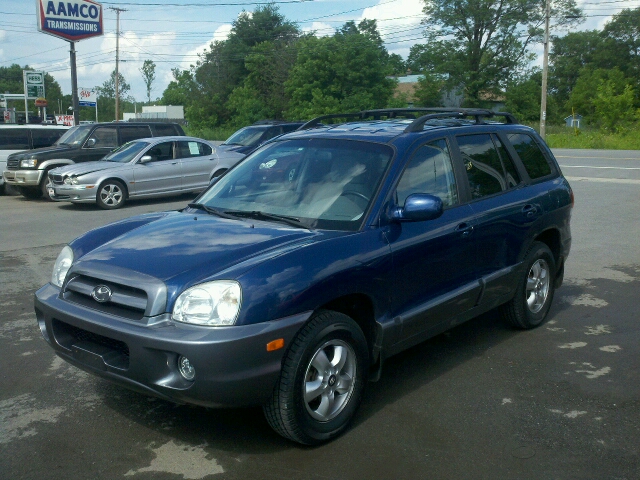 2006 Hyundai Santa Fe 4dr Sdn 2.4L FWD