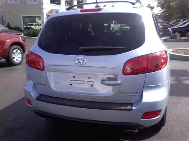 2007 Hyundai Santa Fe SE Sedan 4D