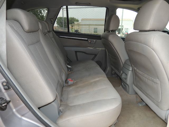 2007 Hyundai Santa Fe Reg. Cab 8-ft. Bed 2WD