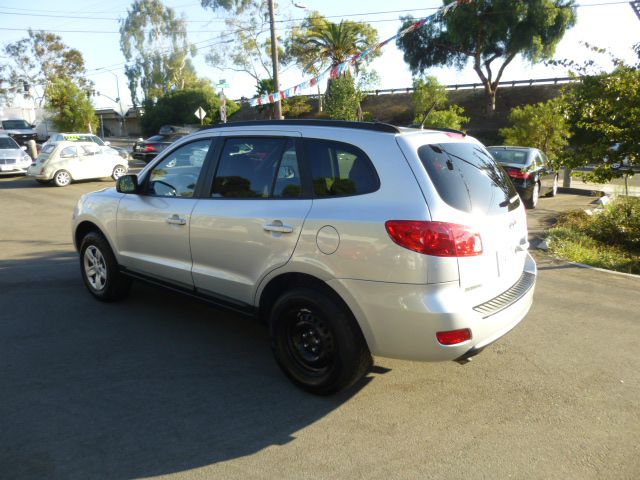 2009 Hyundai Santa Fe FWD 4dr Sport