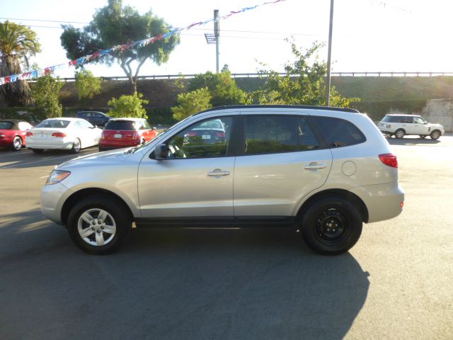 2009 Hyundai Santa Fe FWD 4dr Sport