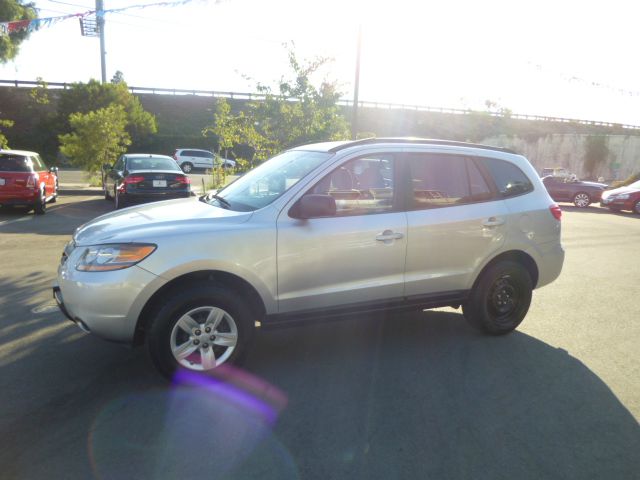 2009 Hyundai Santa Fe FWD 4dr Sport