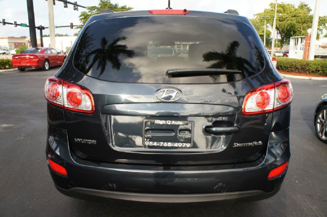 2010 Hyundai Santa Fe Xls-sharp