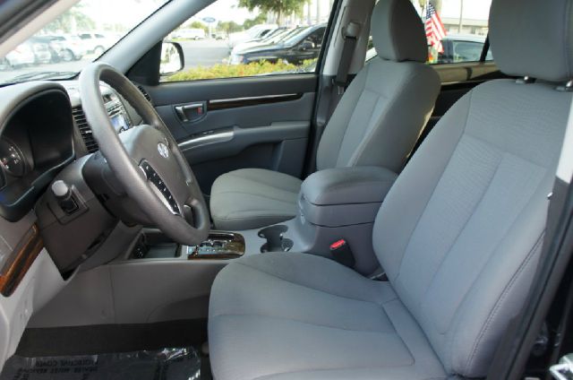 2010 Hyundai Santa Fe Xls-sharp